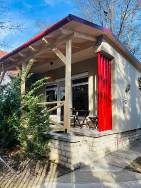 Cottage by the Lake, Balatonudvari